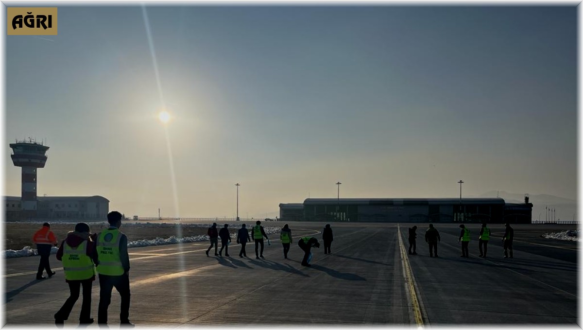 Ağrı Ahmed-i Hani Havalimanı'ında FOD yürüyüşü gerçekleştirildi