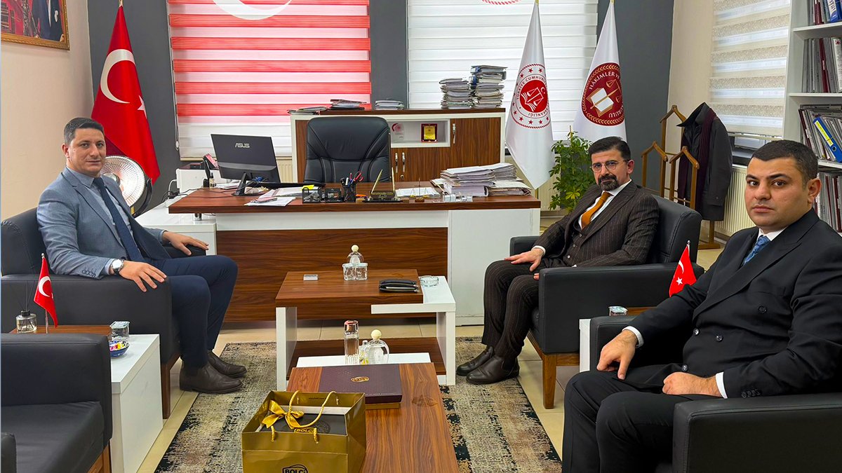 Ağrı Barosundan İdare Mahkemesi Başkanı Abdurrahim Özen’e ziyaret
