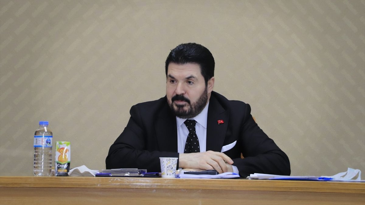 Ağrı Belediye Başkanı Sayan'dan bazı emekli amirallerin açıklamasına tepki