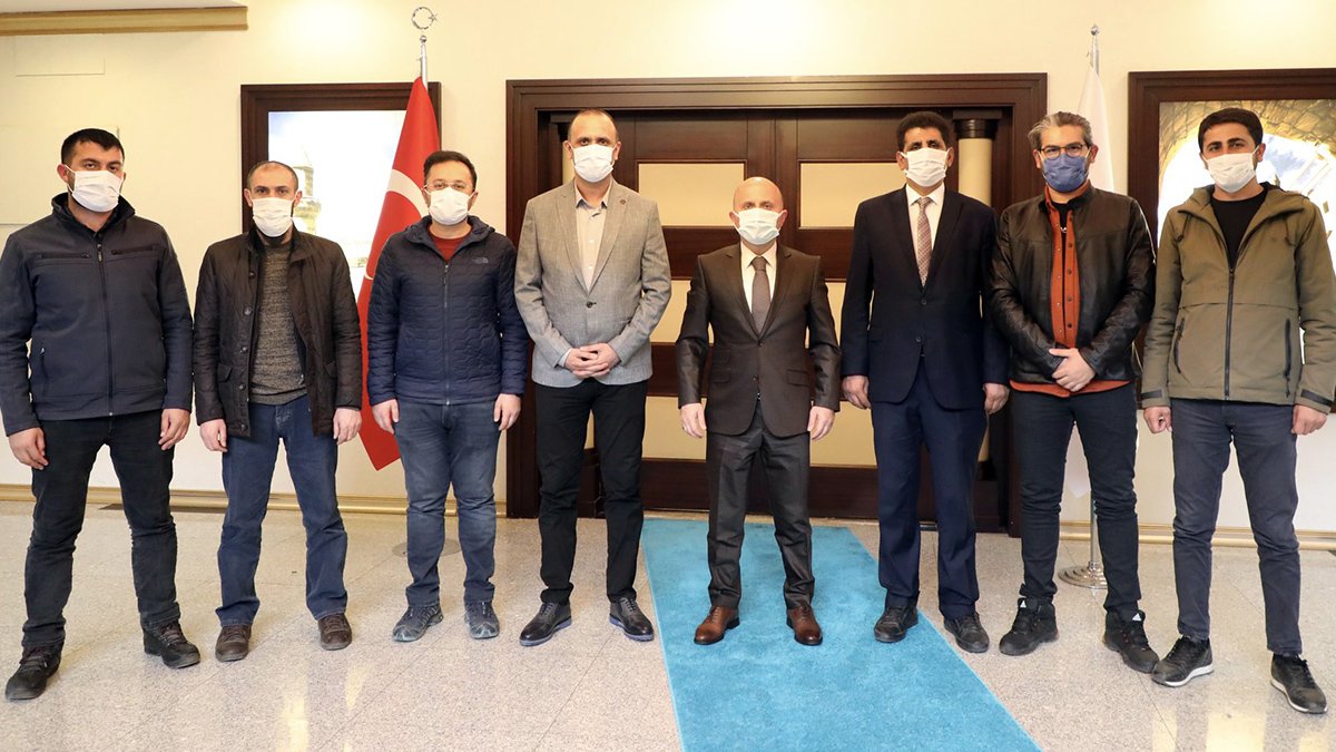 Ağrı Çalışan Gazeteciler Cemiyeti’nin ilk ziyareti Vali Osman Varol’a oldu