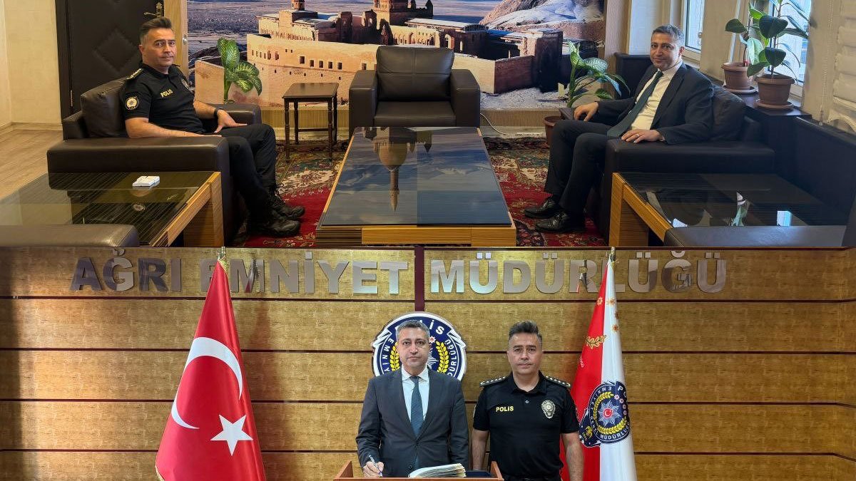 Ağrı Cumhuriyet Başsavcısı İbrahim Yusufoğlu'ndan İl Emniyet Müdürü Göksel Önder'e iadeiziyaret