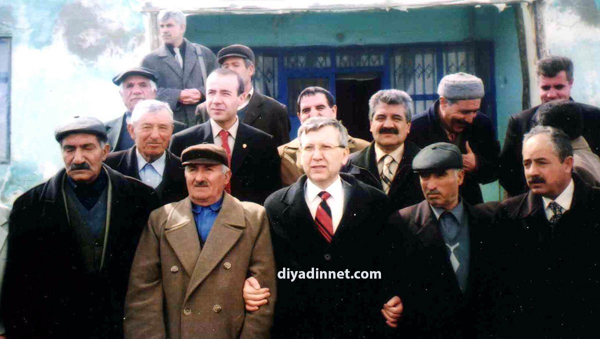 Ağrı'da 2 Yıllık Kan Davası Böyle Bitti: Aile Büyükleri Törende Birbirine Sarıldı
