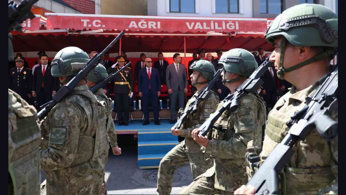 Ağrı'da 30 Ağustos Zafer Bayramı'nın 103. Yılı Coşkuyla Kutlandı