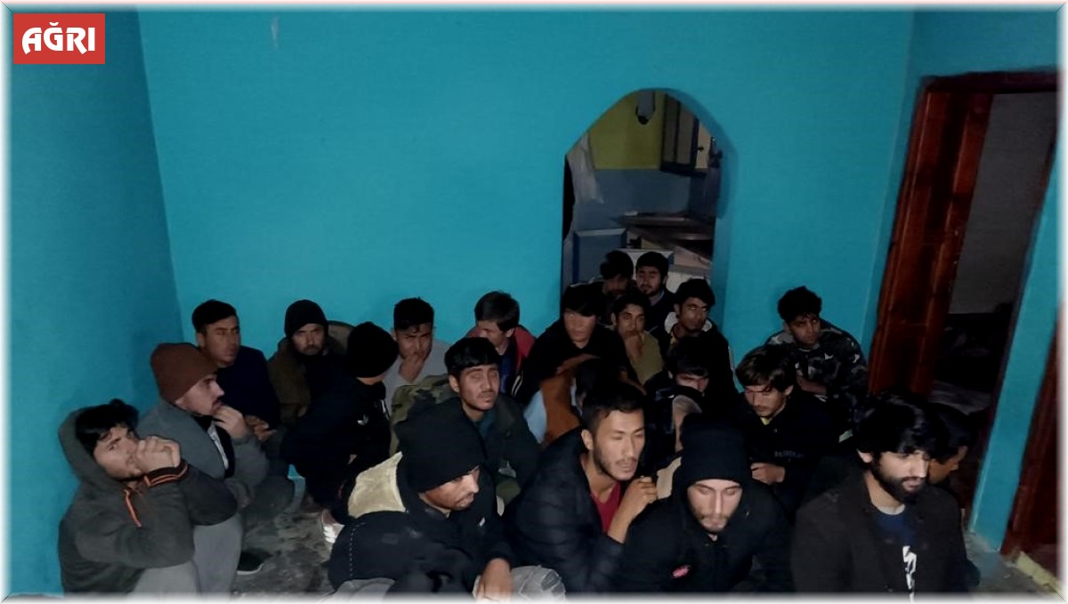 Ağrı'da 48 Afgan göçmen yakalandı