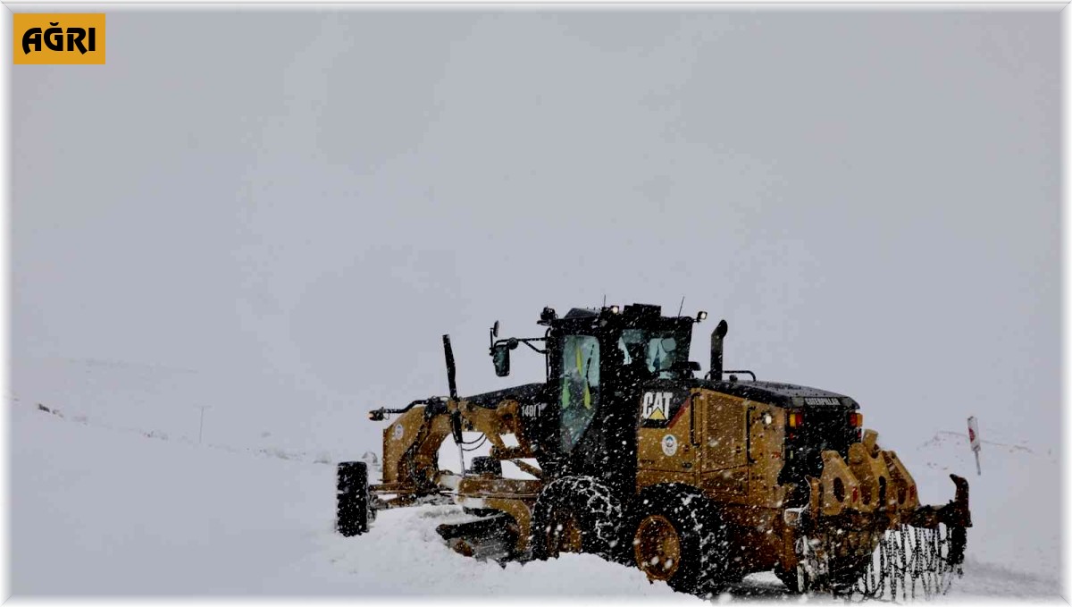 Ağrı'da 69 köy yolu kar nedeniyle ulaşıma kapandı