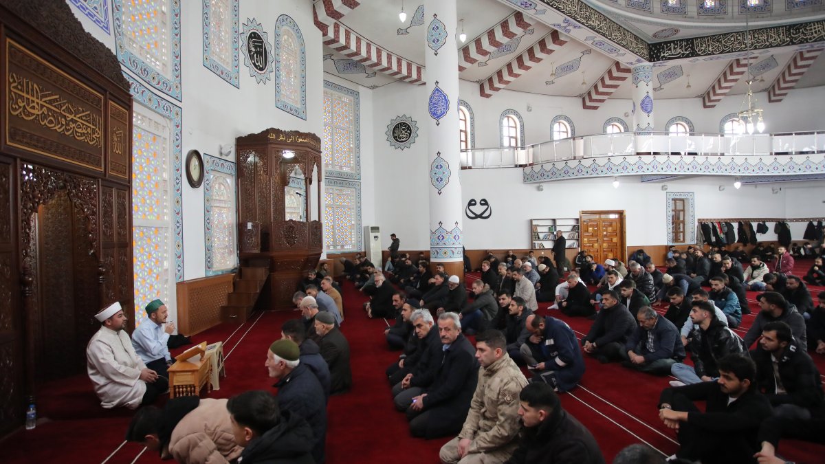 Ağrı'da AİÇÜ öğrencisi Remziye Horuz için mevlid programı düzenlendi