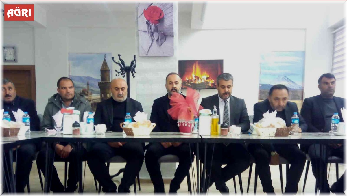 Ağrı'da aralarında husumet bulunan aileler barıştırıldı