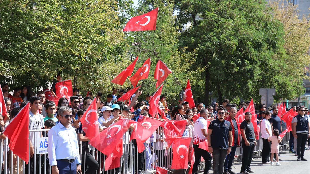 Ağrı'da Büyük Zafer'in 101. yılı kutlanıyor