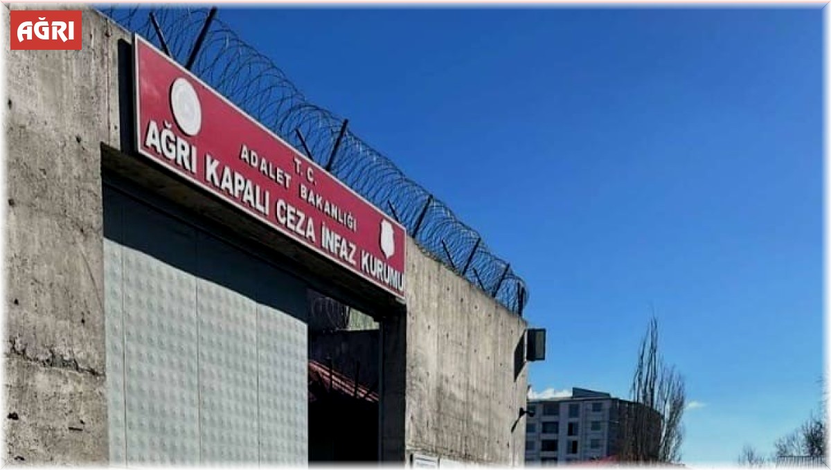 Ağrı'da çeşitli suçlardan aranan 4 firari yakalandı