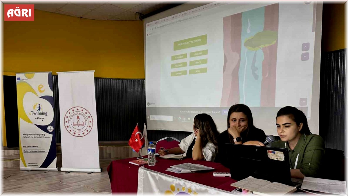 Ağrı'da "eTwinning Bilgilendirme Semineri" düzenlendi