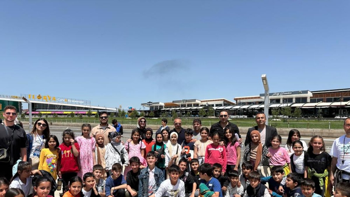 Ağrı'da Geleneksel Çocuk Oyunları Şenliği ile unutulan oyunlar canlandı