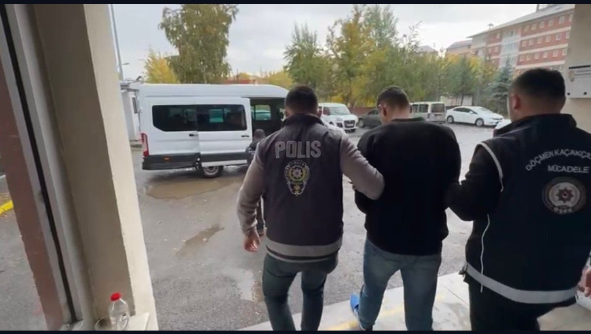 Ağrı'da göçmen kaçakçılığı operasyonunda 3 organizatör tutuklandı