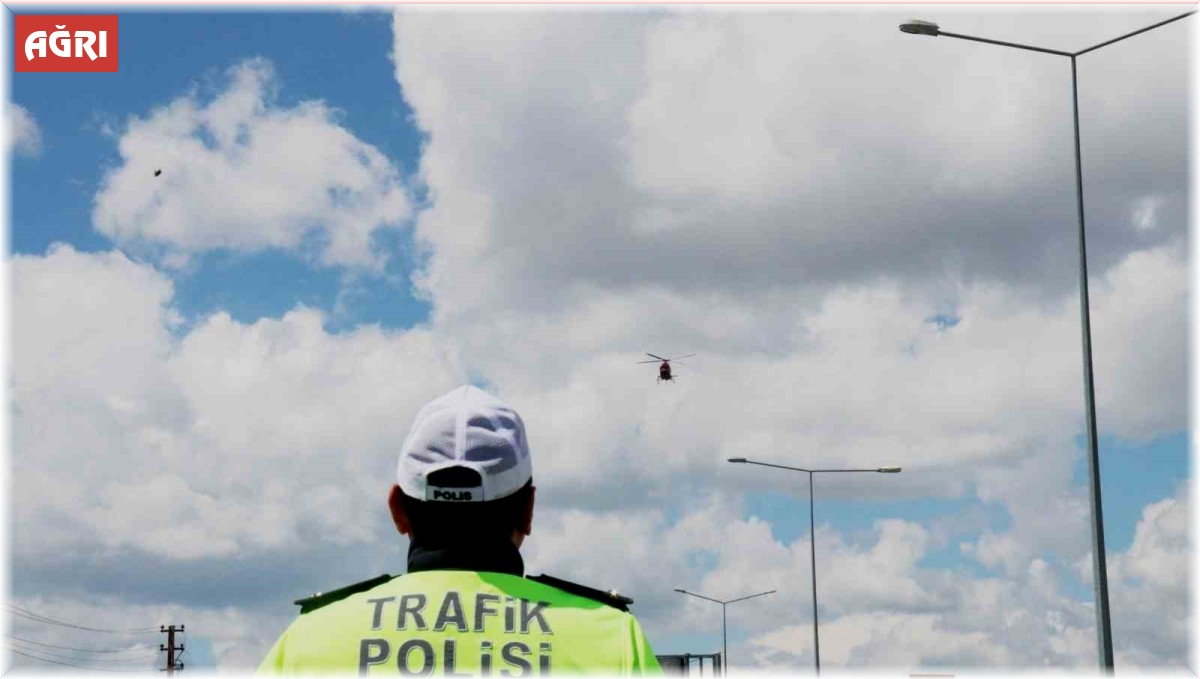 Ağrı'da helikopter destekli trafik denetimi yapıldı