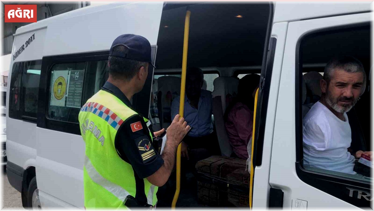 Ağrı'da Jandarmadan trafik denetimi