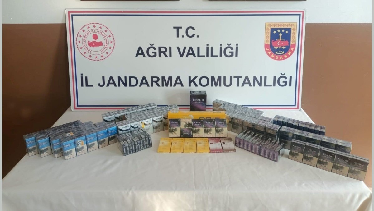 Ağrı'da kaçak sigara operasyonu: 4 gözaltı