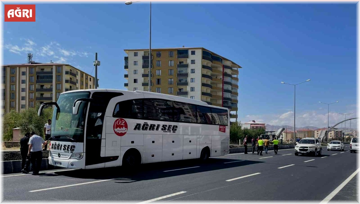Ağrı'da korkunç kaza: 1 kişi ağır yaralandı
