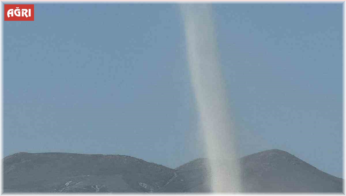 Ağrı'da meydana gelen hortum kameralara yansıdı