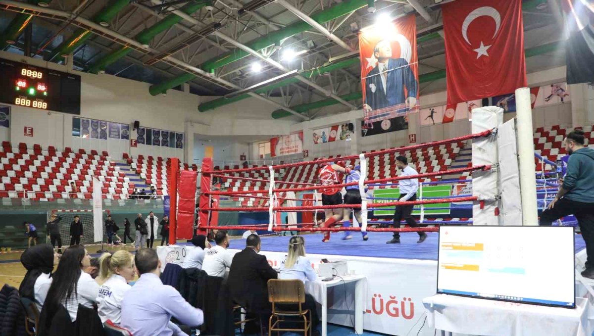 Ağrı'da Muay Thai Doğu Anadolu Bölge Şampiyonası başladı