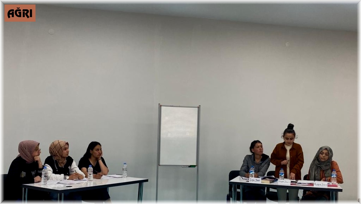 Ağrı'da okullar arası münazara yarışmaları