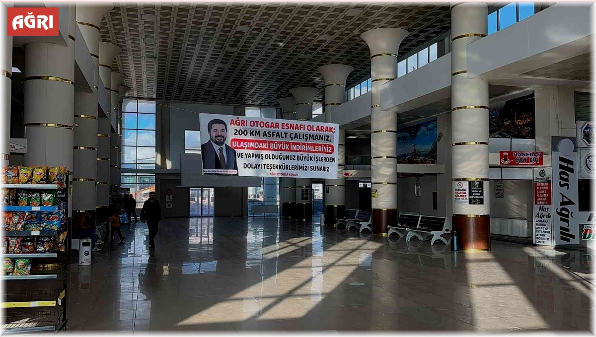 Ağrı'da otogar esnafından Başkan Sayan'a teşekkür pankartı