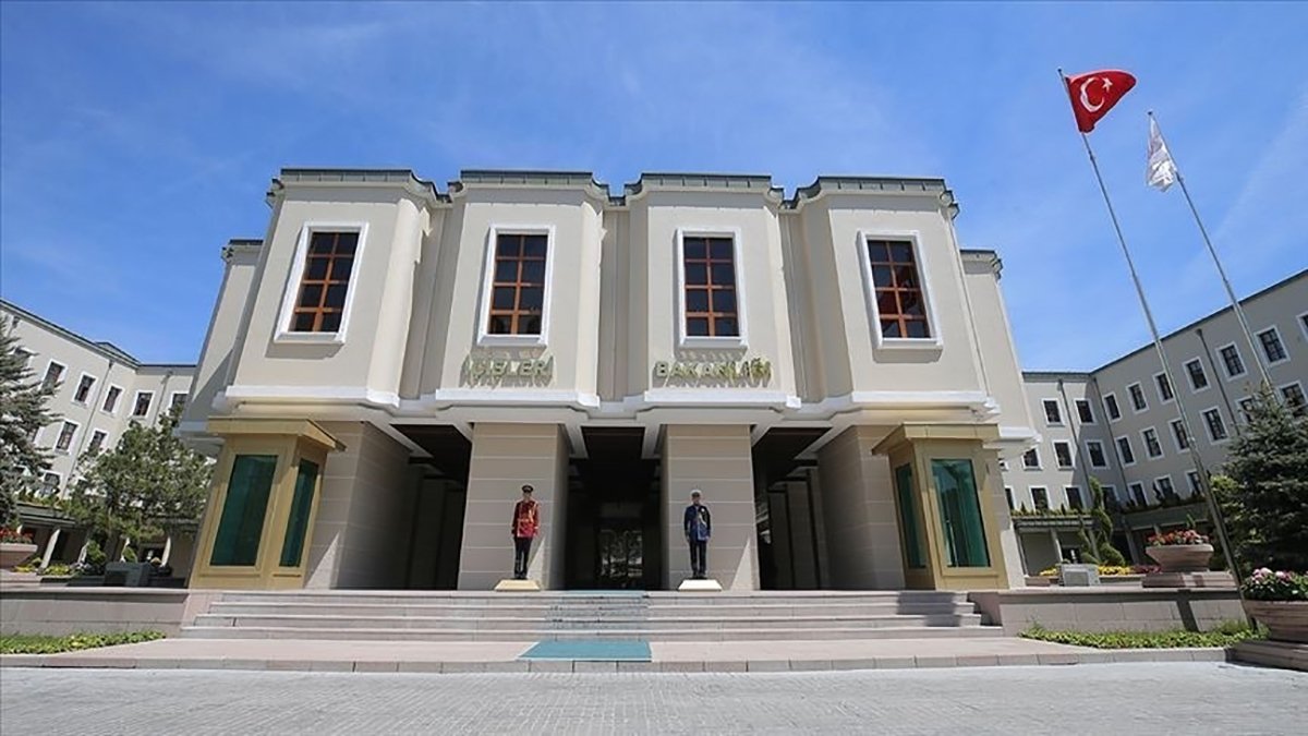 Ağrı'da özel harekat polisi şehit oldu