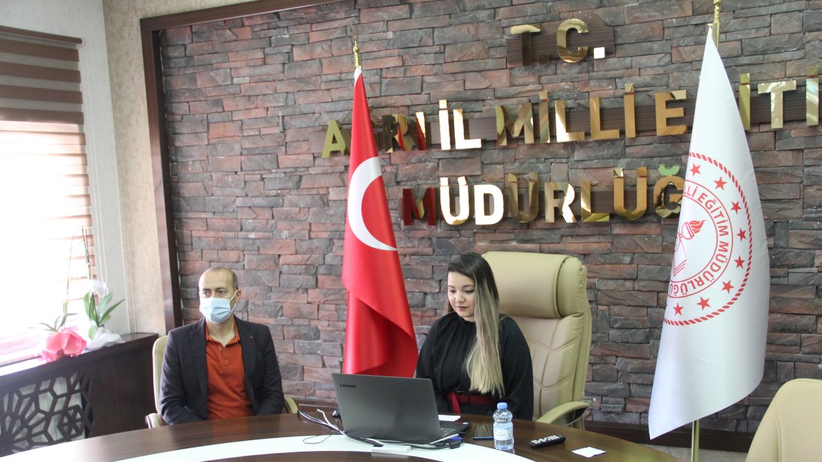 Ağrı'da "Sınav Kaygısı ve Motivasyon" konulu konferans düzenlendi