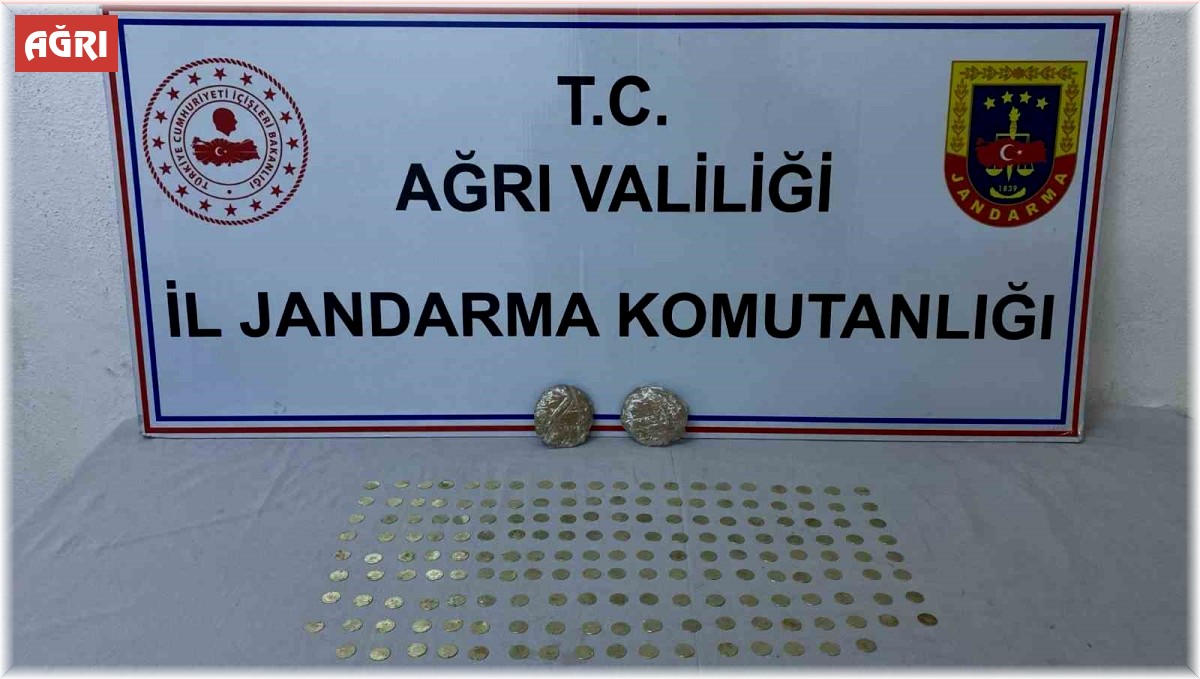 Ağrı'da tarihi eser kaçakçılığına operasyon: 170 sikke ele geçirildi
