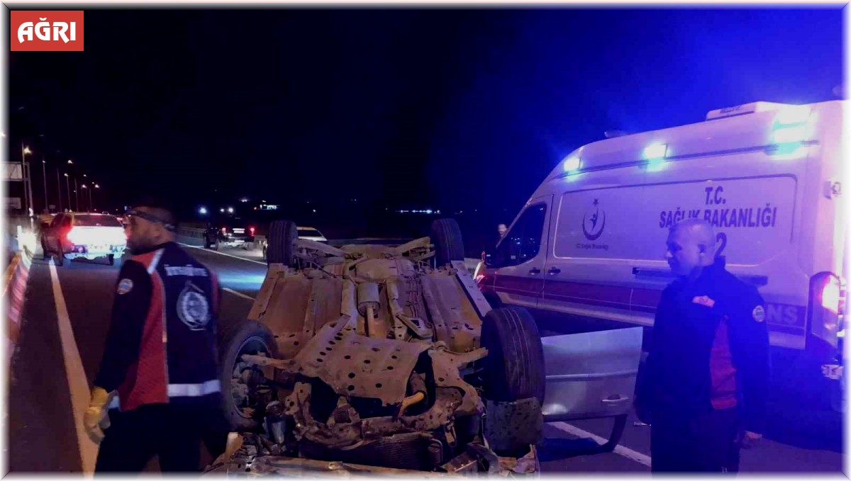 Ağrı'da trafik kazası: 2 yaralı