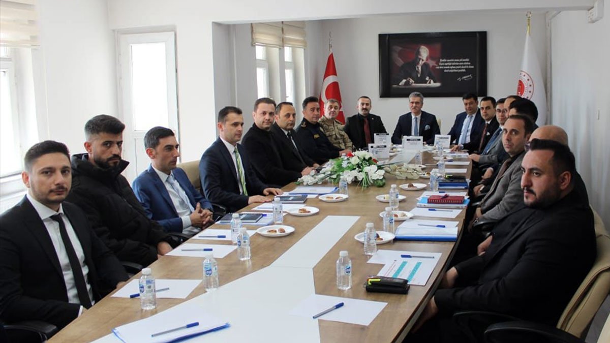 Ağrı'da uyuşturucu ve yasa dışı bahisle mücadelede kurumlar ortak masada buluştu