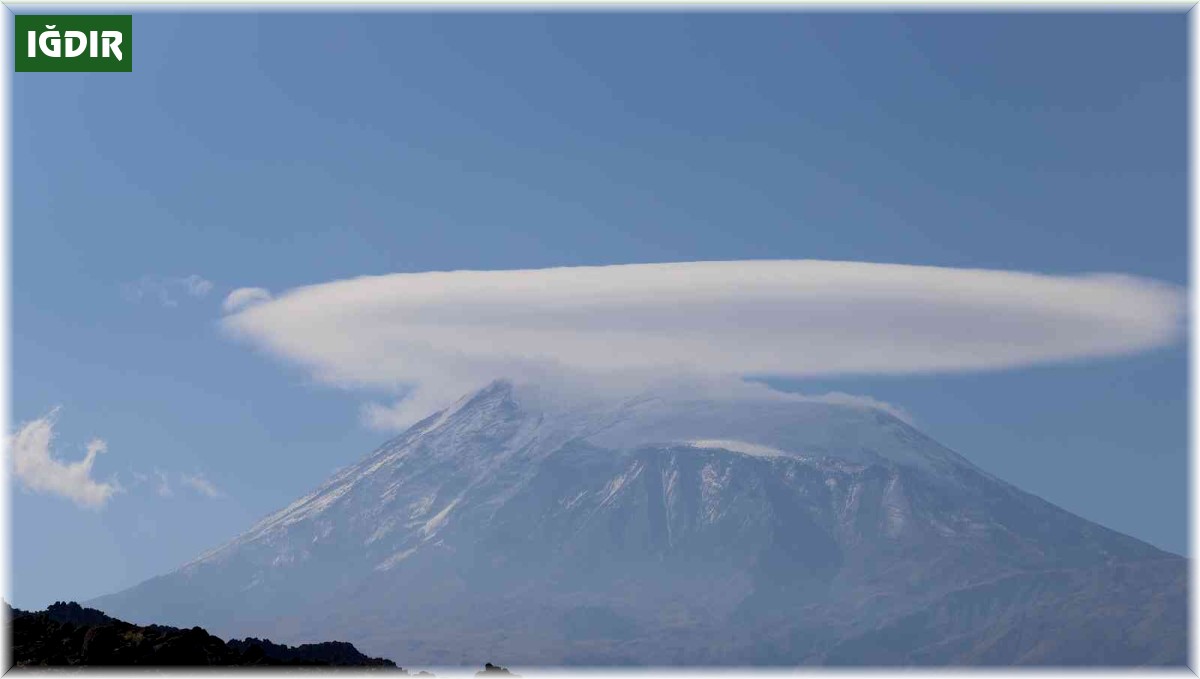 Ağrı Dağı, başlık taktı