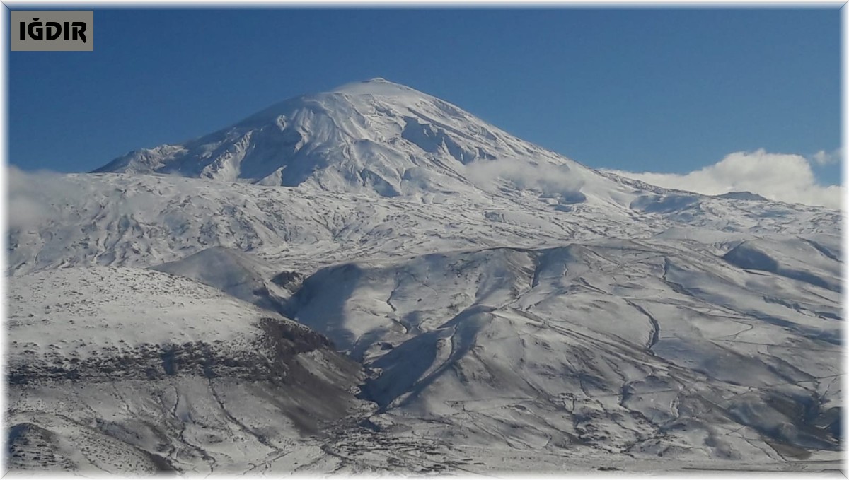 Ağrı Dağı beyaz gelinliğini giydi