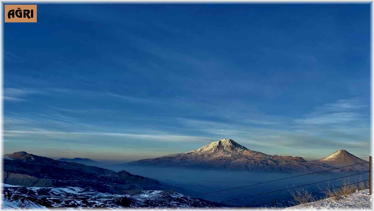 Ağrı Dağı ihtişamıyla göz kamaştırıyor