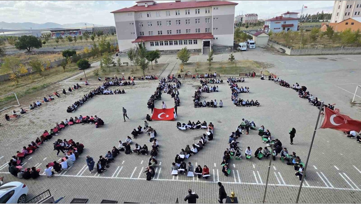 Ağrı'daki 1024 Okulda Filistin ve Gazze İçin Eş Zamanlı Etkinlik