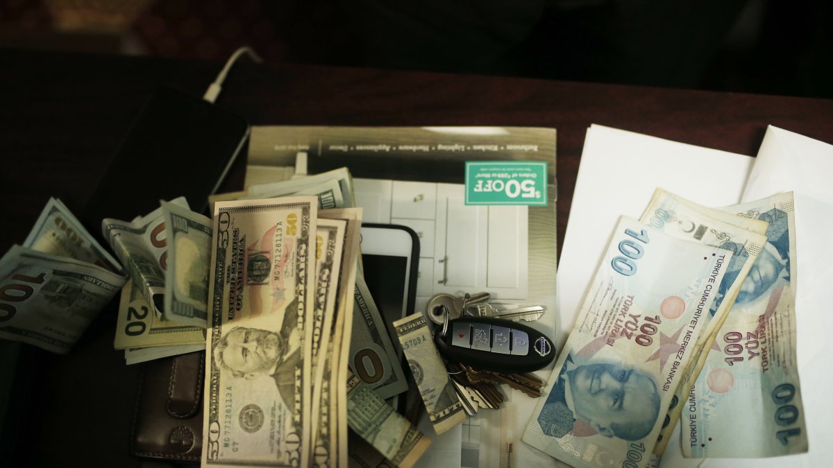 Ağrı'daki tefecilik operasyonunda 4 şüpheli tutuklandı