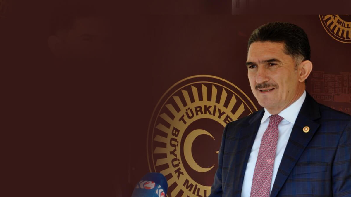 Ağrı'daki Yangında Hayatını Kaybeden Özgür Murat'ın Kardeşine İş İmkânı