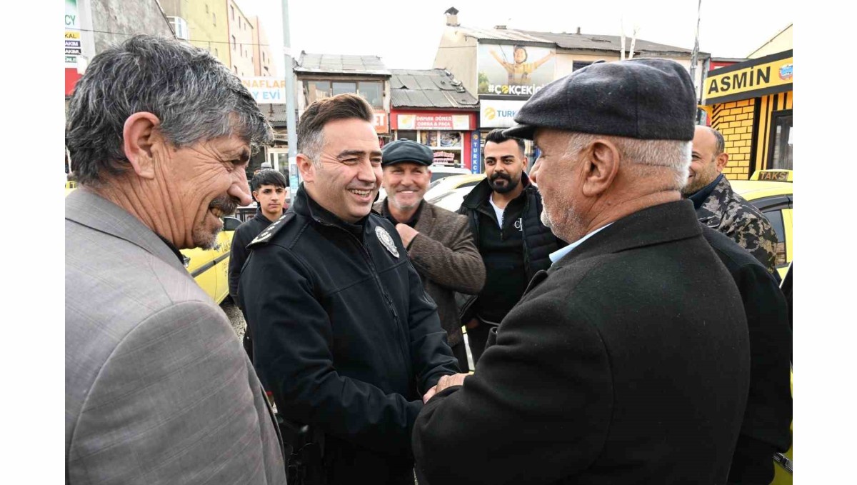 Ağrı Emniyet Müdürü Göksel Önder, 29 Ekim ve Eski Van Caddelerinde Esnafın Taleplerini Dinledi