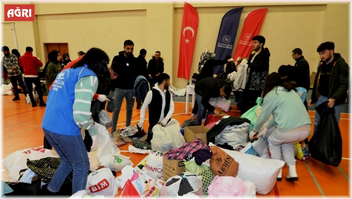 Ağrı Gençlik Merkezi'nden yardım kampanyası