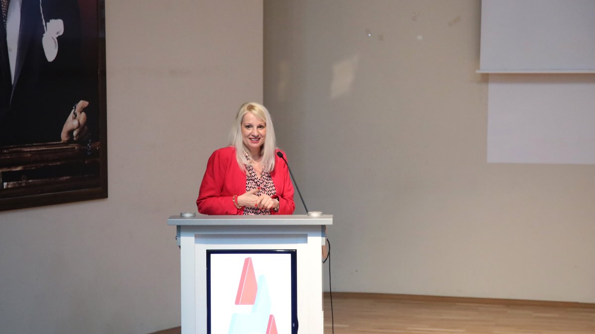 Ağrı İbrahim Çeçen Üniversitesi'nde Türk-Macar Dostluğu Konferansı Düzenlendi