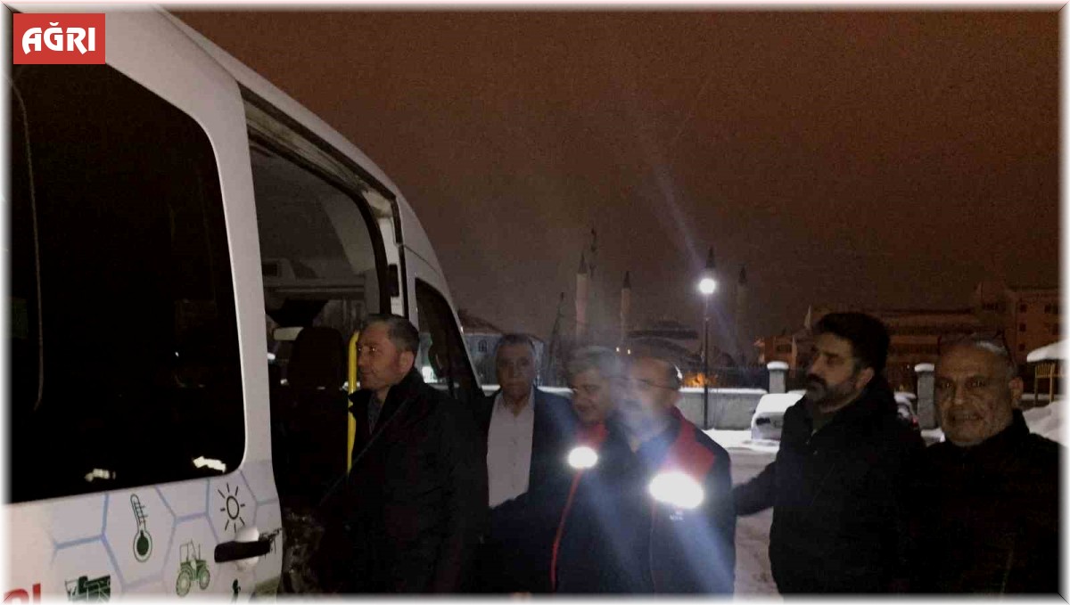 Ağrı Milli Eğitim Müdürü Kökrek, AKUB ekibini Gaziantep'e yolcu etti