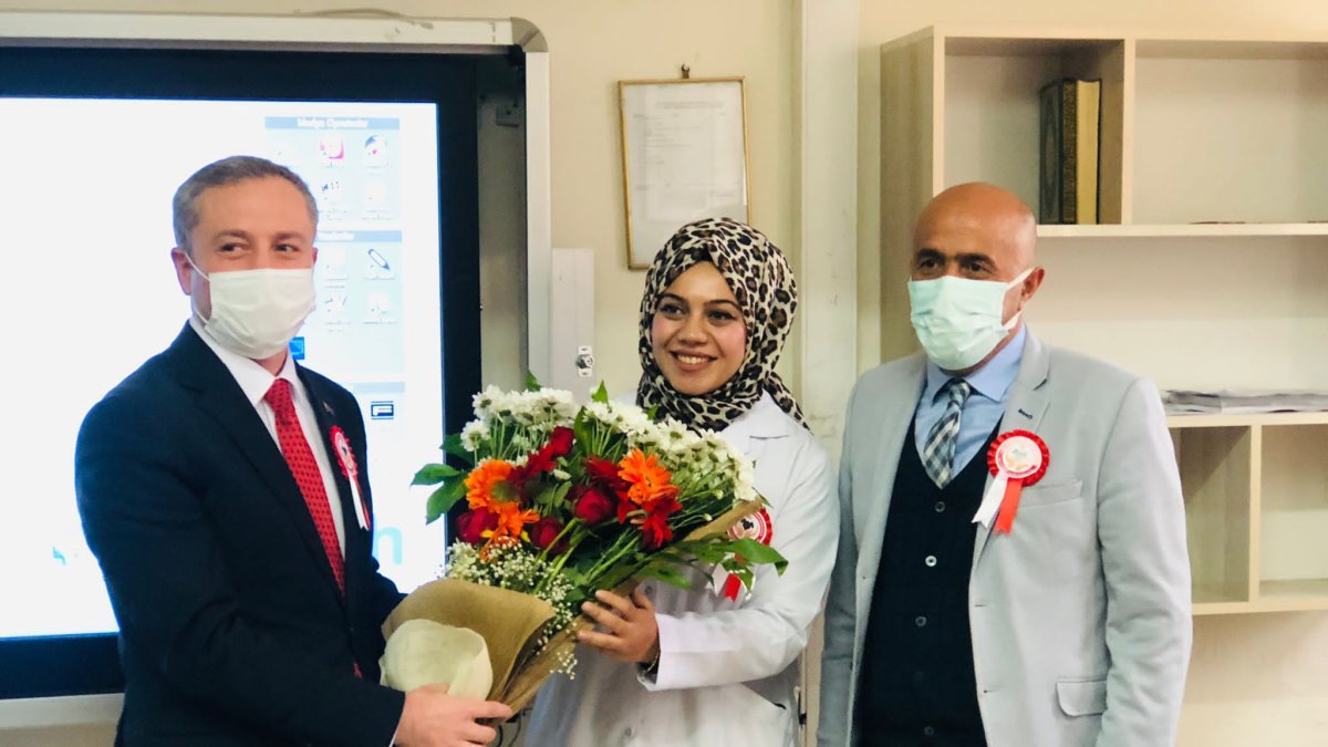 Ağrı Milli Eğitim Müdürü Kökrek'ten öğretmene doğum günü sürprizi