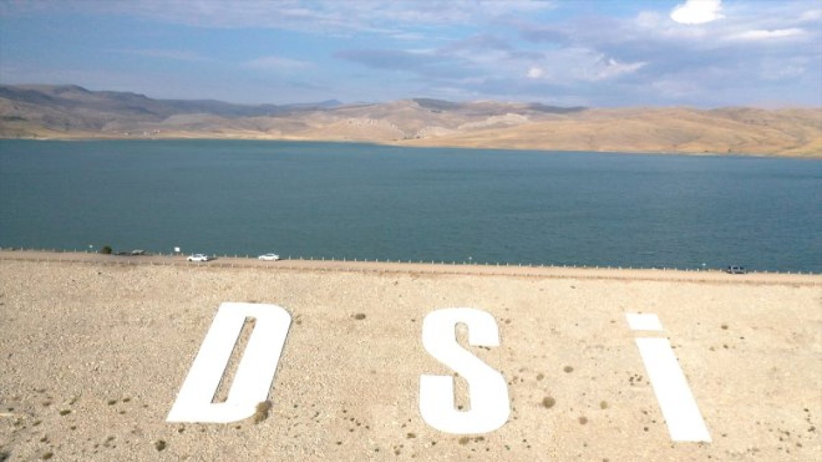 Ağrı Ovası'nda suyla gelen dönüşüm: Çiftçi 3 verimden 10 verime çıktı