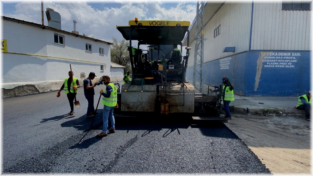 Ağrı Sanayi Sitesi Asfaltlanıyor
