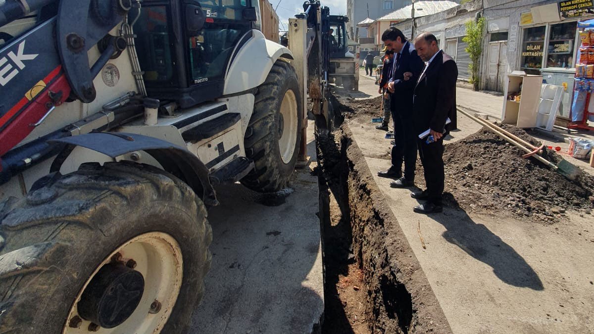 Ağrı Taşlıçay'da Doğalgaz Çalışmaları Devam Ediyor