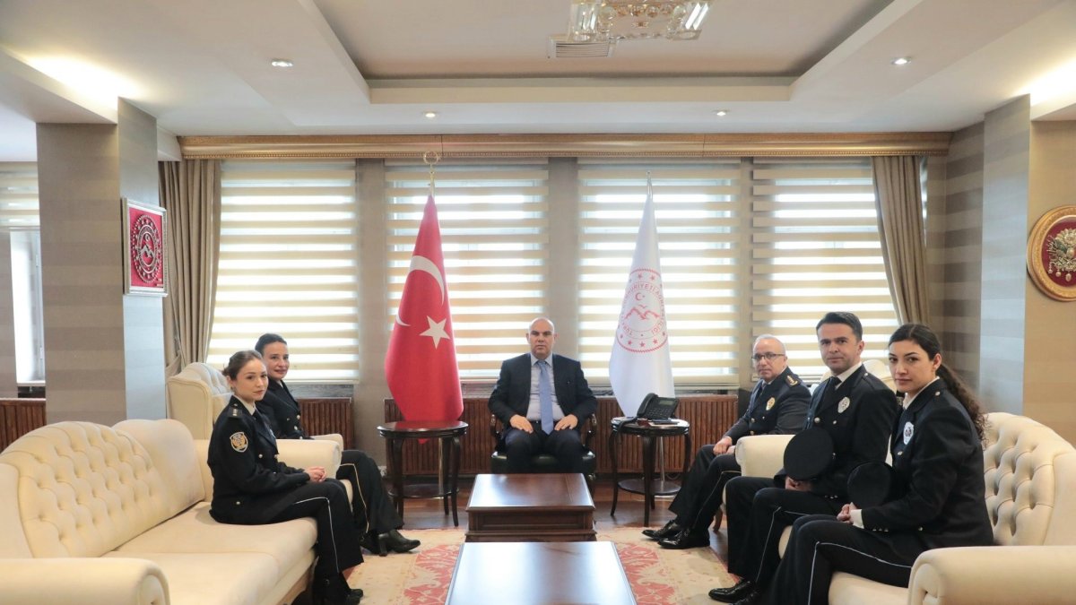 Ağrı Valisi Koç'tan Polis Haftası kutlaması