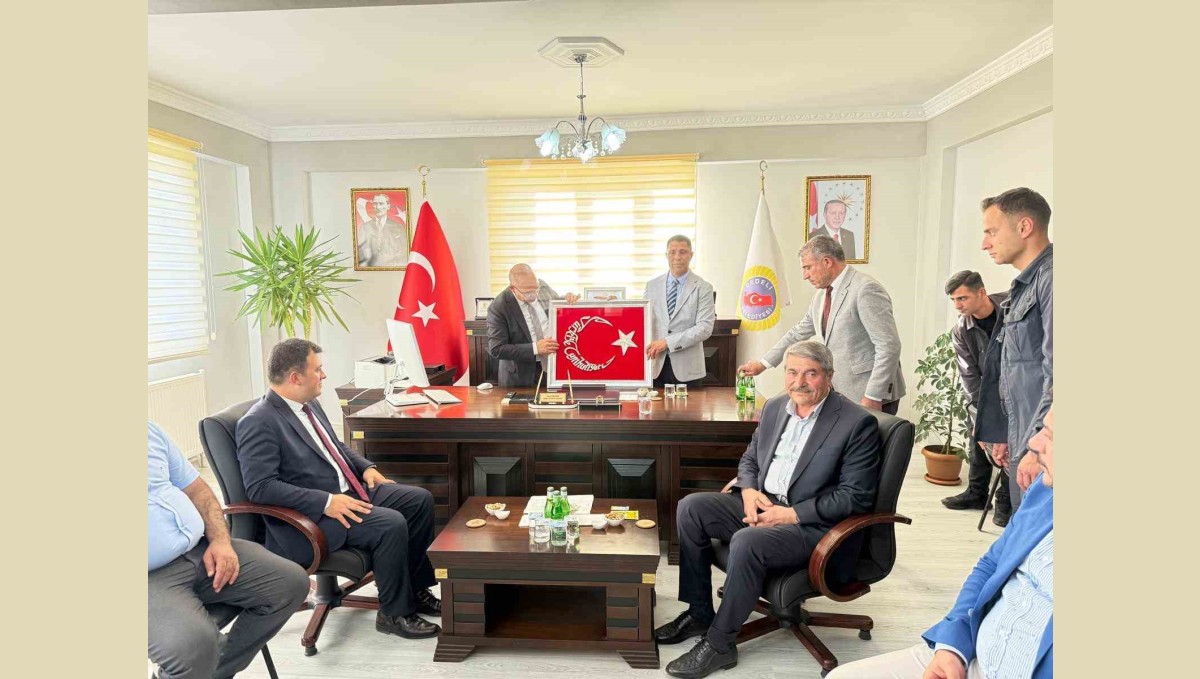 Ağrı Valisi Mustafa Koç Patnos'ta Hastane ve Kütüphane Yatırımlarını İnceledi