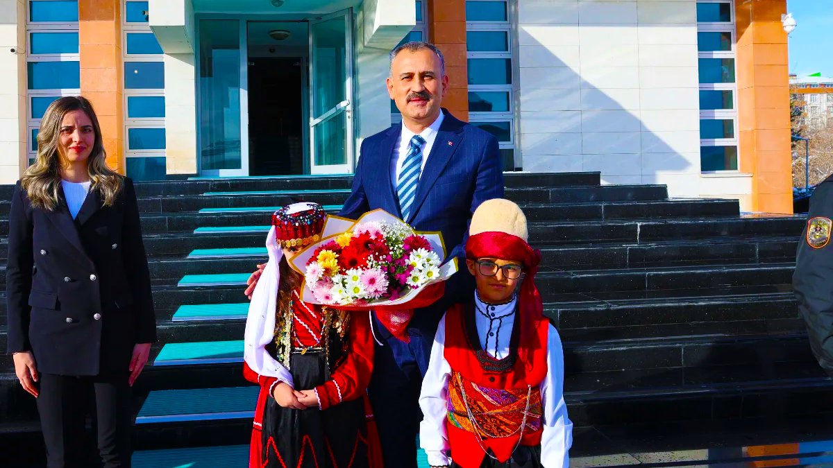 Ağrı Valisi Önder Bozkurt göreve başladı: “Kenti bütüncül bir anlayışla kalkındıracağız”