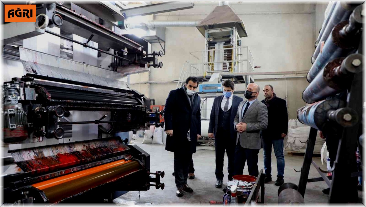 Ağrı Valisi Varol'dan KOBİ Merkezine ziyaret