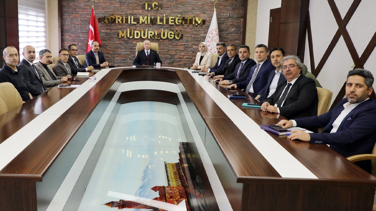 Ağrı’da eğitimde başarı ve fırsat eşitliğini artırmaya yönelik projeler değerlendirildi