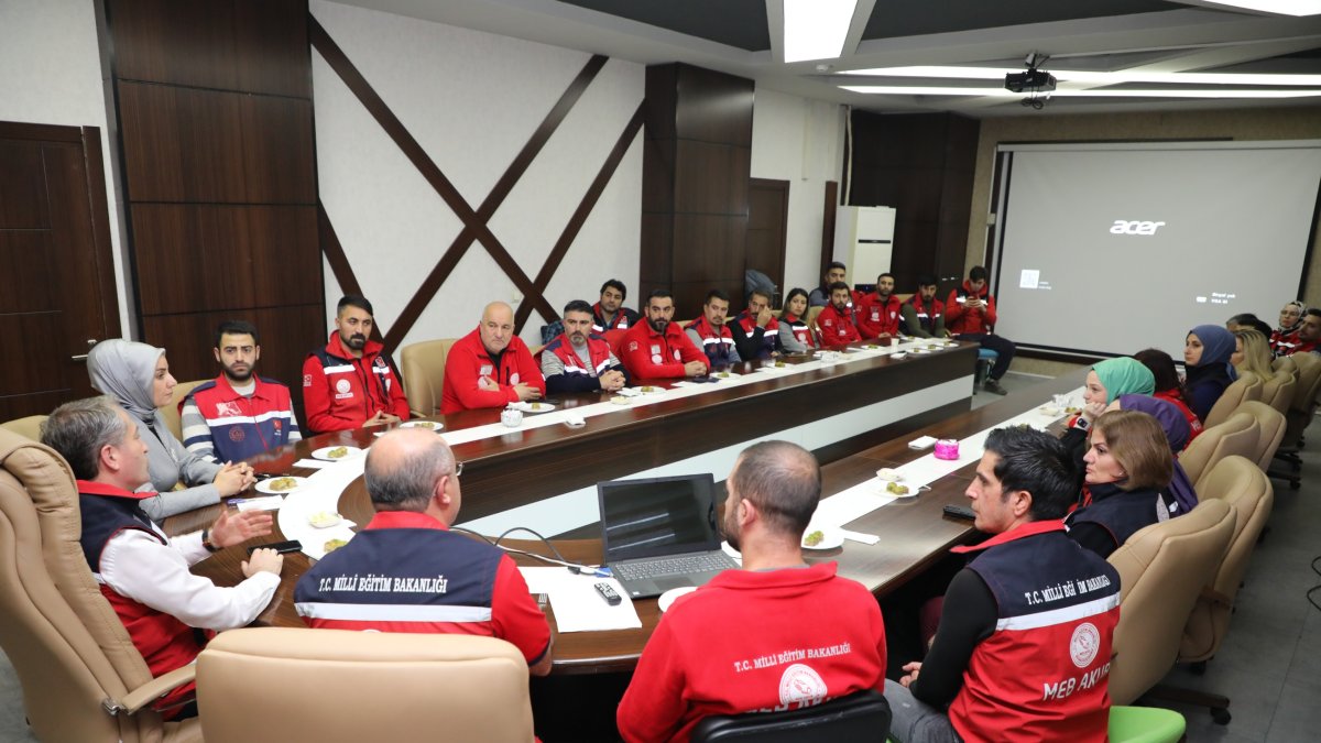 Ağrı’da MEB AKUB ekip üyelerine afet farkındalık eğitimi