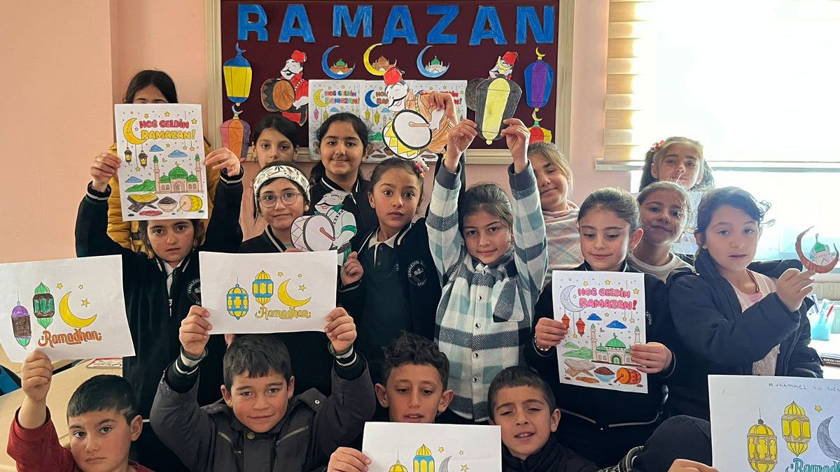 Ağrı’da Öğrenciler Ramazan’ı Sadece Anlatmıyor, Yaşayarak Öğreniyor